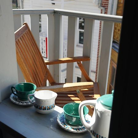 Tilas - Rooms In 19Th Century Wooden Townhouse,Kadikoy Istanbul Exteriör bild