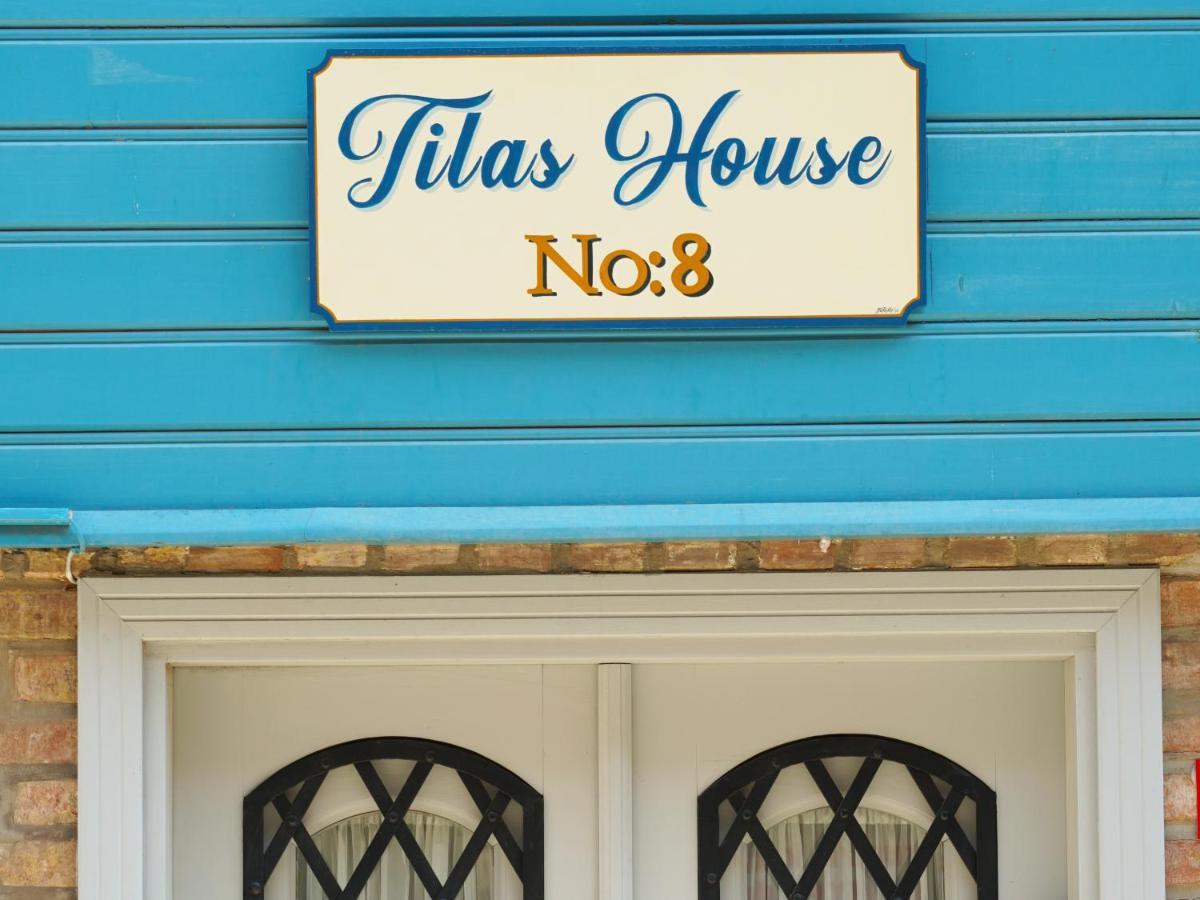 Tilas - Rooms In 19Th Century Wooden Townhouse,Kadikoy Istanbul Exteriör bild