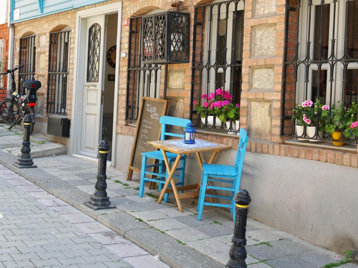 Tilas - Rooms In 19Th Century Wooden Townhouse,Kadikoy Istanbul Exteriör bild