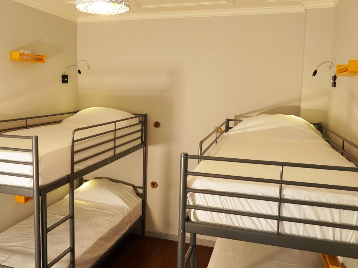 Tilas - Rooms In 19Th Century Wooden Townhouse,Kadikoy Istanbul Exteriör bild