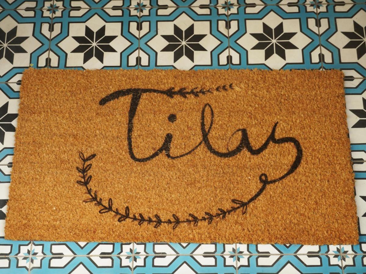 Tilas - Rooms In 19Th Century Wooden Townhouse,Kadikoy Istanbul Exteriör bild