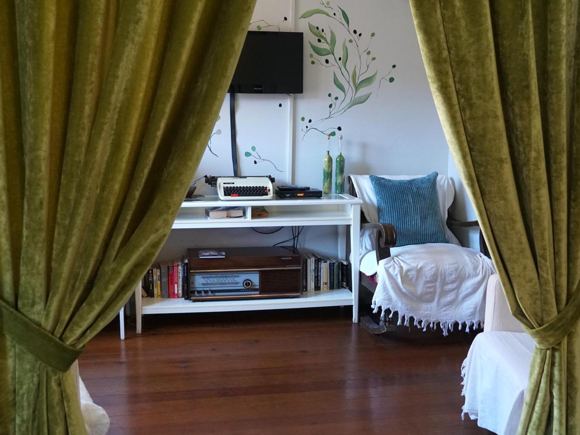Tilas - Rooms In 19Th Century Wooden Townhouse,Kadikoy Istanbul Exteriör bild